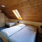 Areal Kares Apartment *